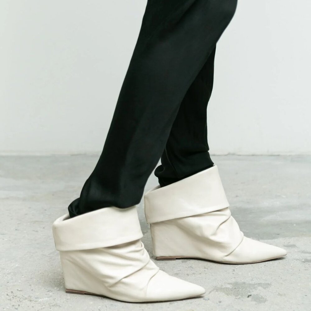 Nicholas K Jude Mule,  lambskin leather, size W39, beige- RARE, sold out online! - Picture 10 of 16